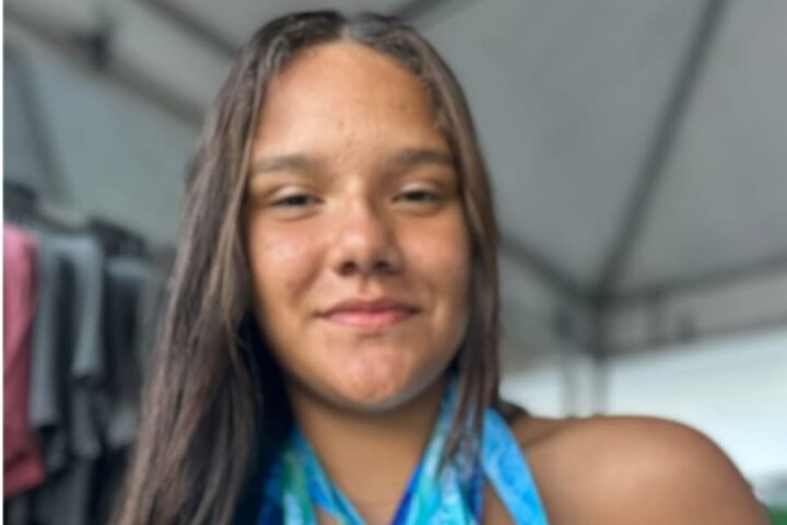 Lívia Mariano chega ao Havaí para disputar o mundial de Sprint.