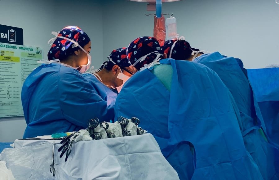 Irmão doa em vida parte do fígado para irmã no Hospital Unimed Volta Redonda
