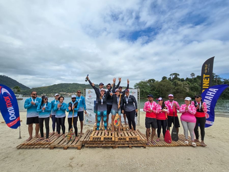 1ª Copa Botinas Va'a Minotauro Energy Drink agita a Praia do Anil