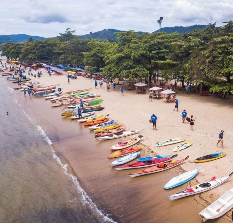 Neste domingo tem remada ecológica de Paraty.