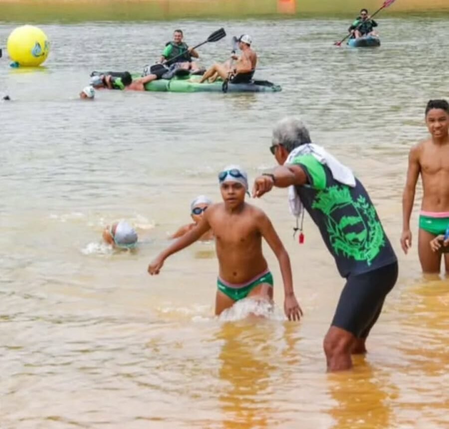 Artur Pedroza mostra que não é preciso "mar" para fazer história na natação.