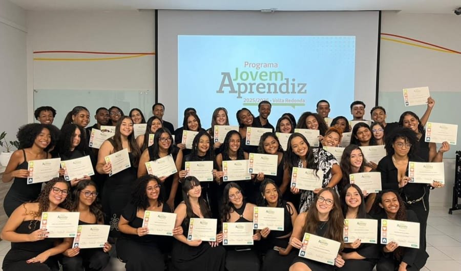 Unimed Volta Redonda forma mais de 40 jovens aprendizes e fortalece acesso ao primeiro emprego.